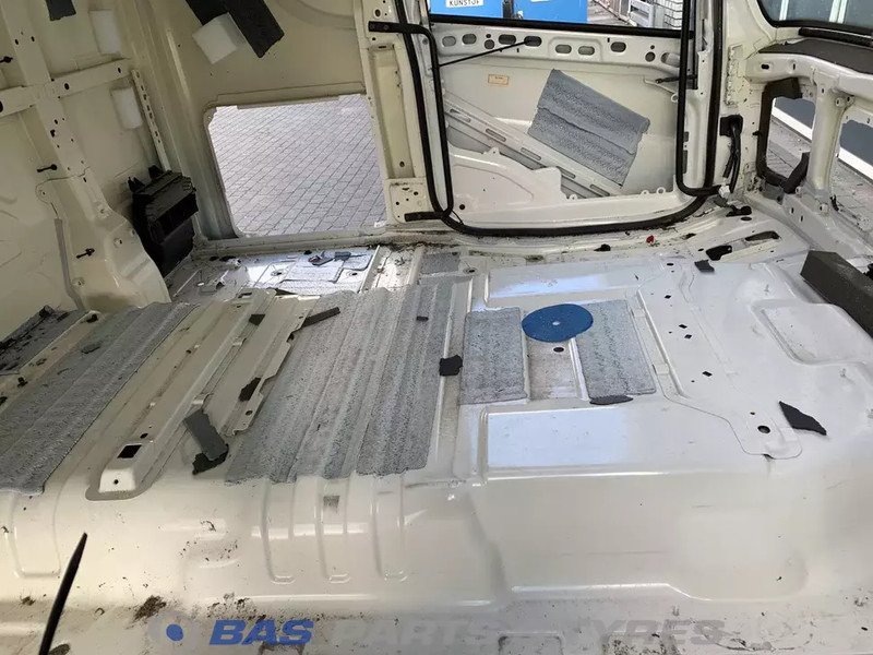 Scania R-Serie NextGen Scania CR-20 Highline L3H2 2044113 - Кабіна й інтер'єр в категорії Вантажівки: фото 5 Scania R-Serie NextGen Scania CR-20 Highline L3H2 2044113 - Кабіна й інтер'єр в категорії Вантажівки: фото 5