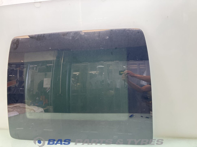 Volvo Dakluik Volvo 21325001 - Сонцезахисний козирок в категорії Вантажівки: фото 1 Volvo Dakluik Volvo 21325001 - Сонцезахисний козирок в категорії Вантажівки: фото 1