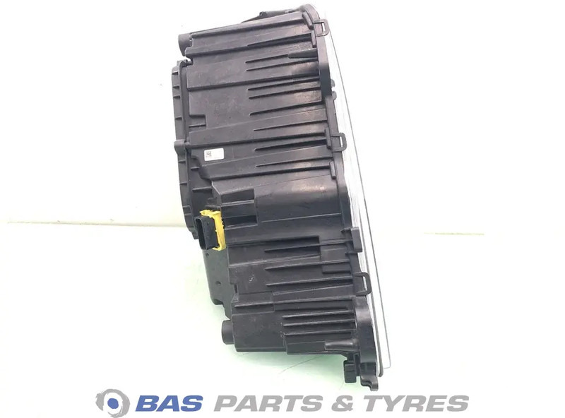 Volvo FH4B - Передня фара в категорії Вантажівки: фото 4 Volvo FH4B - Передня фара в категорії Вантажівки: фото 4