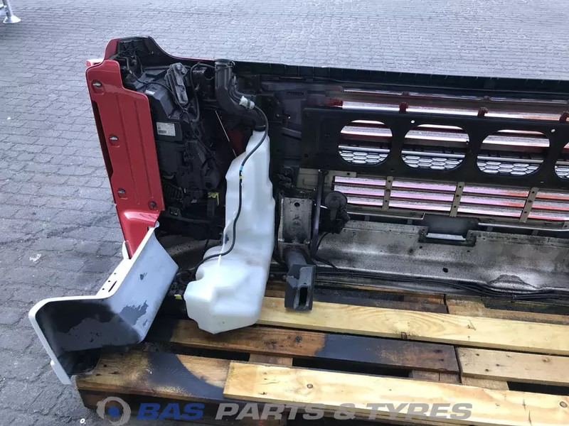 Volvo FM4 Bumper Volvo 21221129 - Бампер в категорії Вантажівки: фото 4 Volvo FM4 Bumper Volvo 21221129 - Бампер в категорії Вантажівки: фото 4