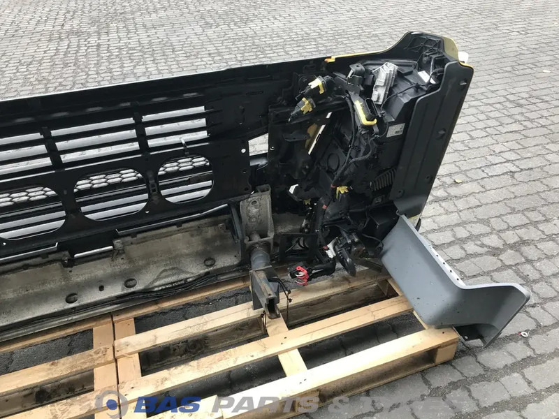 Volvo FM4 Bumper Volvo 21963534 - Бампер в категорії Вантажівки: фото 5 Volvo FM4 Bumper Volvo 21963534 - Бампер в категорії Вантажівки: фото 5