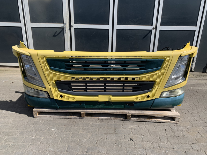 Volvo FM4 - Бампер в категорії Вантажівки: фото 1 Volvo FM4 - Бампер в категорії Вантажівки: фото 1