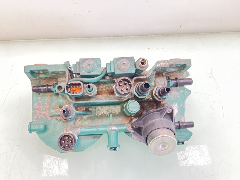 Volvo  - Паливний фільтр в категорії Вантажівки: фото 3 Volvo  - Паливний фільтр в категорії Вантажівки: фото 3