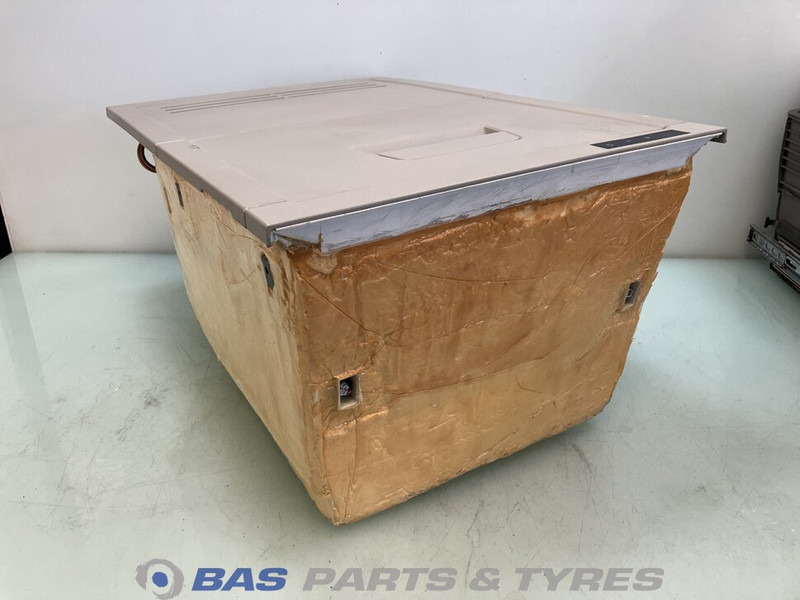 Volvo FH4 Koelkast Volvo 33 Liter - Запчастини в категорії Вантажівки: фото 1 Volvo FH4 Koelkast Volvo 33 Liter - Запчастини в категорії Вантажівки: фото 1