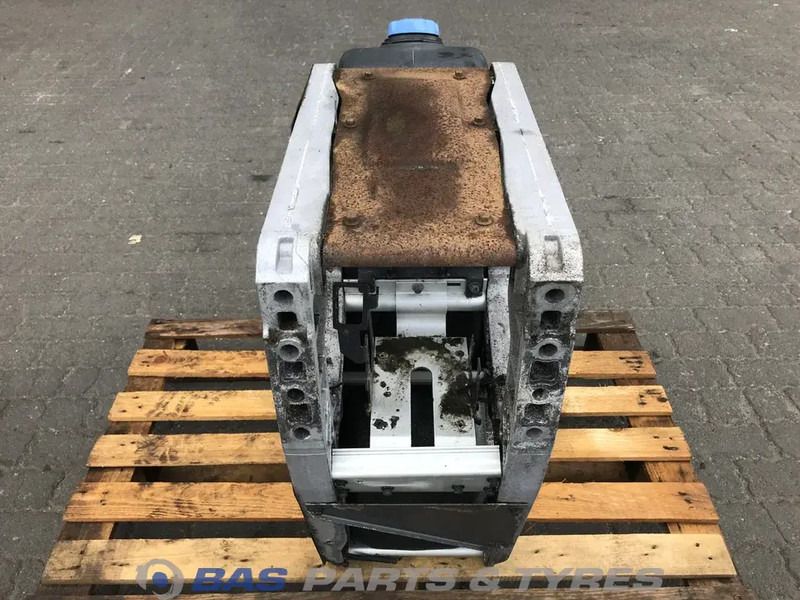 Volvo Volvo AdBlue tank 21219301 - Запчастини в категорії Вантажівки: фото 4 Volvo Volvo AdBlue tank 21219301 - Запчастини в категорії Вантажівки: фото 4