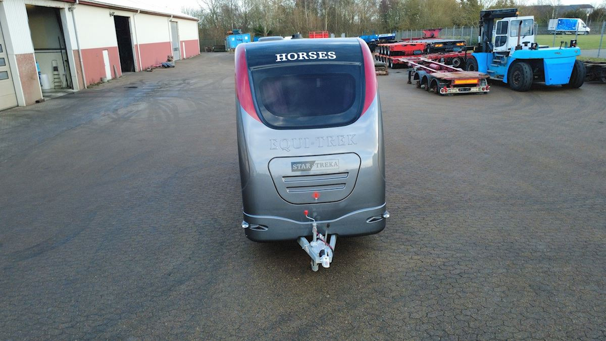 Equi-Trek Star-Treka - Причіп коневоз: фото 5 Equi-Trek Star-Treka - Причіп коневоз: фото 5