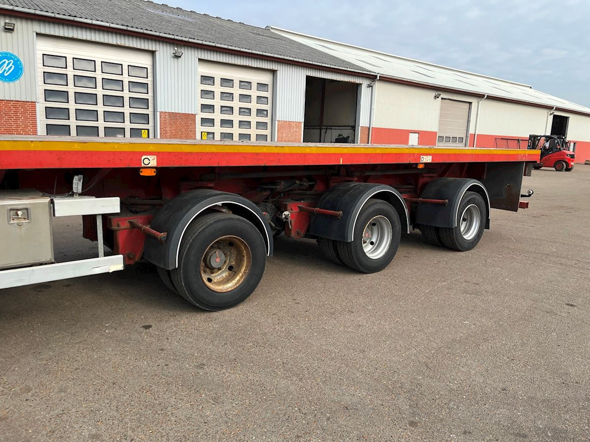 Nooteboom Vingtrailer - Низькорамна платформа напівпричіп: фото 3 Nooteboom Vingtrailer - Низькорамна платформа напівпричіп: фото 3