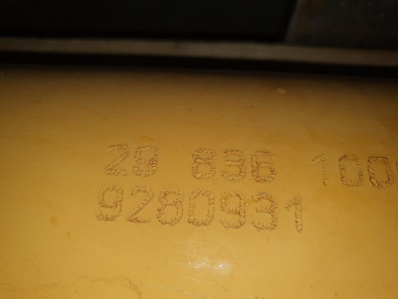 BOTELLA DE BALANCIN LIEBHER R904C - Гідроциліндр в категорії Гусеничні екскаватори: фото 1 BOTELLA DE BALANCIN LIEBHER R904C - Гідроциліндр в категорії Гусеничні екскаватори: фото 1