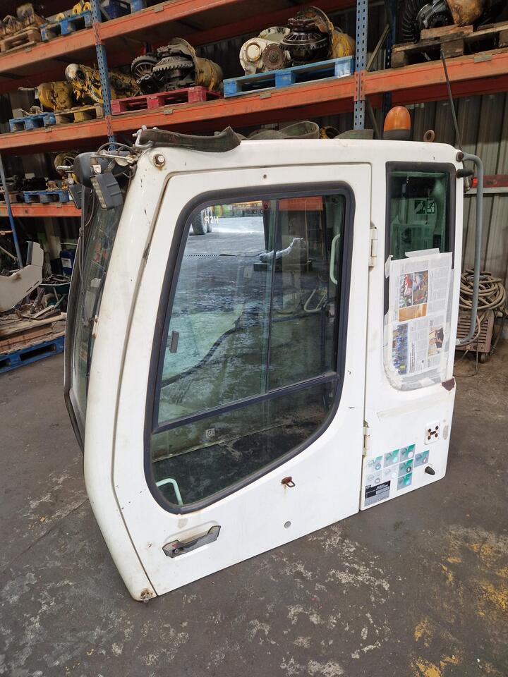 CABINA PARA LIEBHERR A904C - Кабіна в категорії Екскаватори: фото 2 CABINA PARA LIEBHERR A904C - Кабіна в категорії Екскаватори: фото 2