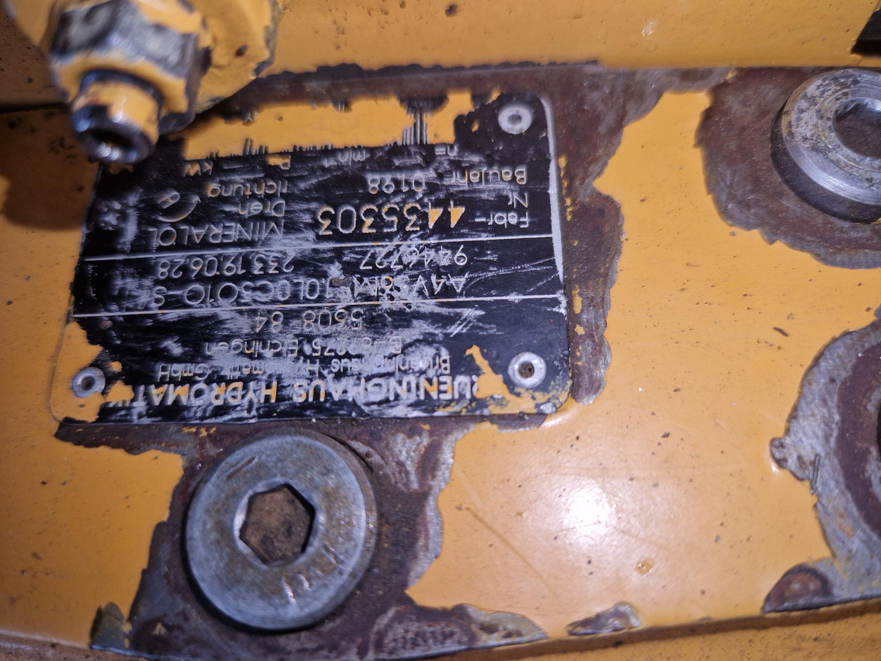 LIEBHERR A4VS6M51 9446727 - Гідронасос в категорії Будівельна техніка: фото 2 LIEBHERR A4VS6M51 9446727 - Гідронасос в категорії Будівельна техніка: фото 2