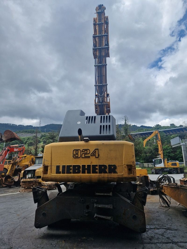 LIEBHERR A924C - Перевантажувач: фото 2 LIEBHERR A924C - Перевантажувач: фото 2