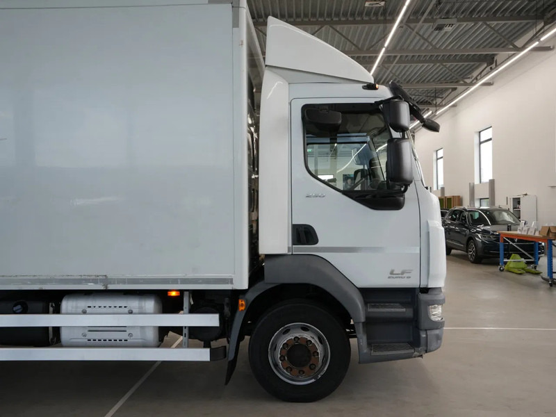 DAF LF 250 FA 12t, Gesloten Bak, Laadklep 1,5t, New Tacho - Вантажівка з закритим кузовом: фото 4 DAF LF 250 FA 12t, Gesloten Bak, Laadklep 1,5t, New Tacho - Вантажівка з закритим кузовом: фото 4