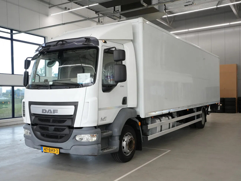 DAF LF 250 FA 12t, Gesloten Bak, Laadklep 1,5t, New Tacho - Вантажівка з закритим кузовом: фото 1 DAF LF 250 FA 12t, Gesloten Bak, Laadklep 1,5t, New Tacho - Вантажівка з закритим кузовом: фото 1