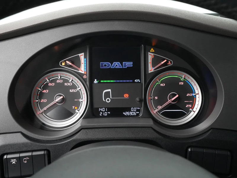 Тягач DAF XF 480 FT Super Space Cab, 2x Tanks: фото 18