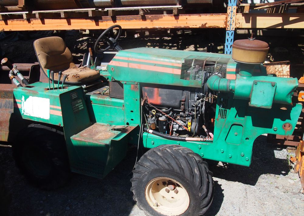 Ciągnik DITCH WITCH 3500DD 1991 DITCH WITCH 3500 DD - Траншеєкопач: фото 1 Ciągnik DITCH WITCH 3500DD 1991 DITCH WITCH 3500 DD - Траншеєкопач: фото 1