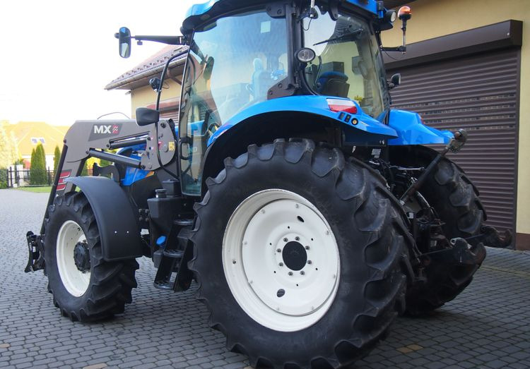 Ciągnik New Holland NH T6.140 2016 New Holland z Ładowaczem czołowym TUR - Трактор: фото 3 Ciągnik New Holland NH T6.140 2016 New Holland z Ładowaczem czołowym TUR - Трактор: фото 3