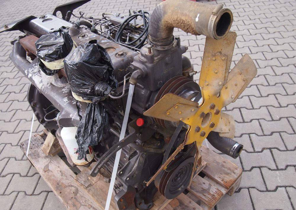 Części do Ciągnika Massey Ferguson MF 3000 Silnik 6 cylindrowy Perkins A6.354
Ciśnienie oleju na wolnych obrotach 4bary - Двигун в категорії Сільськогосподарська техніка: фото 3 Części do Ciągnika Massey Ferguson MF 3000 Silnik 6 cylindrowy Perkins A6.354
Ciśnienie oleju na wolnych obrotach 4bary - Двигун в категорії Сільськогосподарська техніка: фото 3