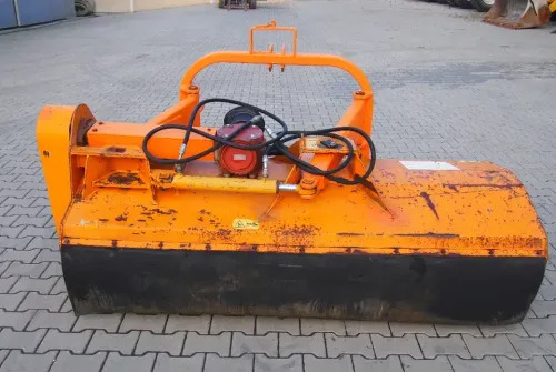 Kosiarka bijakowa 2M 2005 Szerokość robocza 2m - Косарка-подрібнювач: фото 2 Kosiarka bijakowa 2M 2005 Szerokość robocza 2m - Косарка-подрібнювач: фото 2