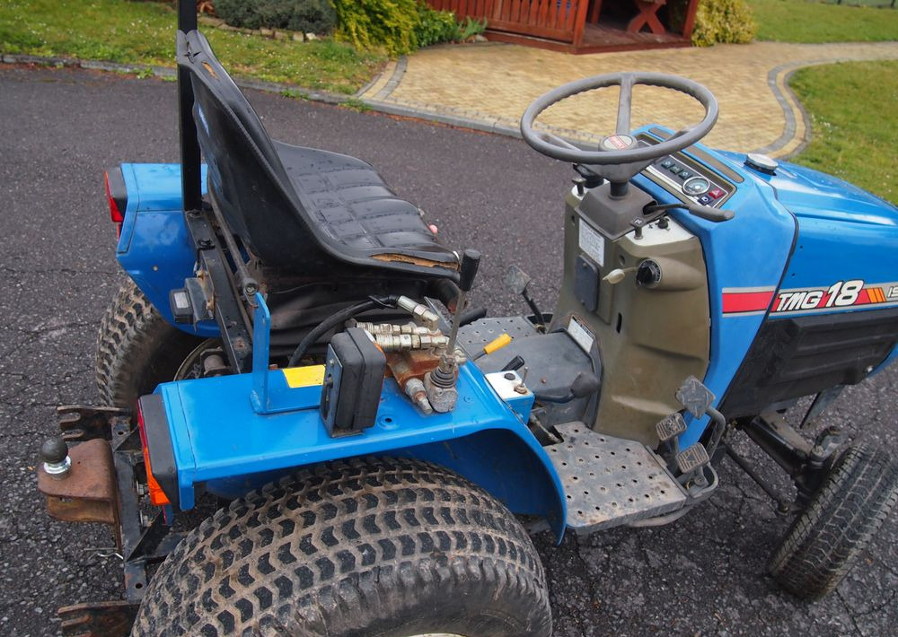 Kosiarka traktorek Iseki TMG T18 1995 hydro Diesel - Газонокосарка: фото 3 Kosiarka traktorek Iseki TMG T18 1995 hydro Diesel - Газонокосарка: фото 3