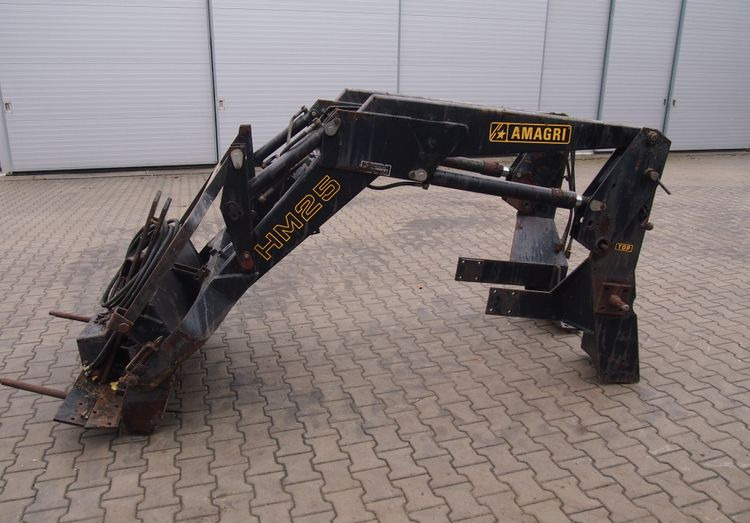 Ładowacz czołowy Amagri HM 25 1999 Tur AMAGRI do Renault 90-34 - Фронтальний навантажувач для трактора: фото 1 Ładowacz czołowy Amagri HM 25 1999 Tur AMAGRI do Renault 90-34 - Фронтальний навантажувач для трактора: фото 1