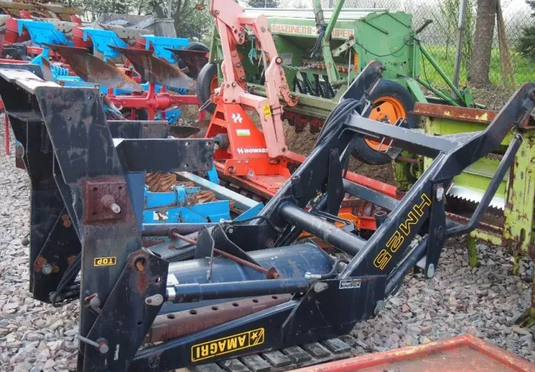 Ładowacz czołowy Tur do ciągnika MF NW JD CLAAS RENAULT - Фронтальний навантажувач для трактора: фото 1 Ładowacz czołowy Tur do ciągnika MF NW JD CLAAS RENAULT - Фронтальний навантажувач для трактора: фото 1