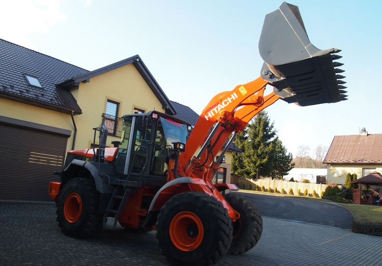 Ładowarka Hitachi ZW250 2010 Ładowarka Hitachi Waga, Centralne smarowanie - Колісний навантажувач: фото 4 Ładowarka Hitachi ZW250 2010 Ładowarka Hitachi Waga, Centralne smarowanie - Колісний навантажувач: фото 4