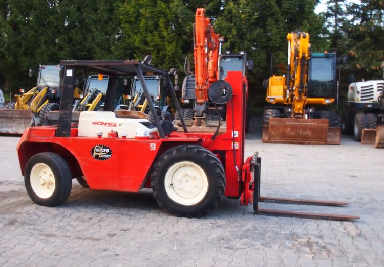 Wózek widłowy Manitou MC.20.HP 1992 - Дизельний навантажувач: фото 3 Wózek widłowy Manitou MC.20.HP 1992 - Дизельний навантажувач: фото 3