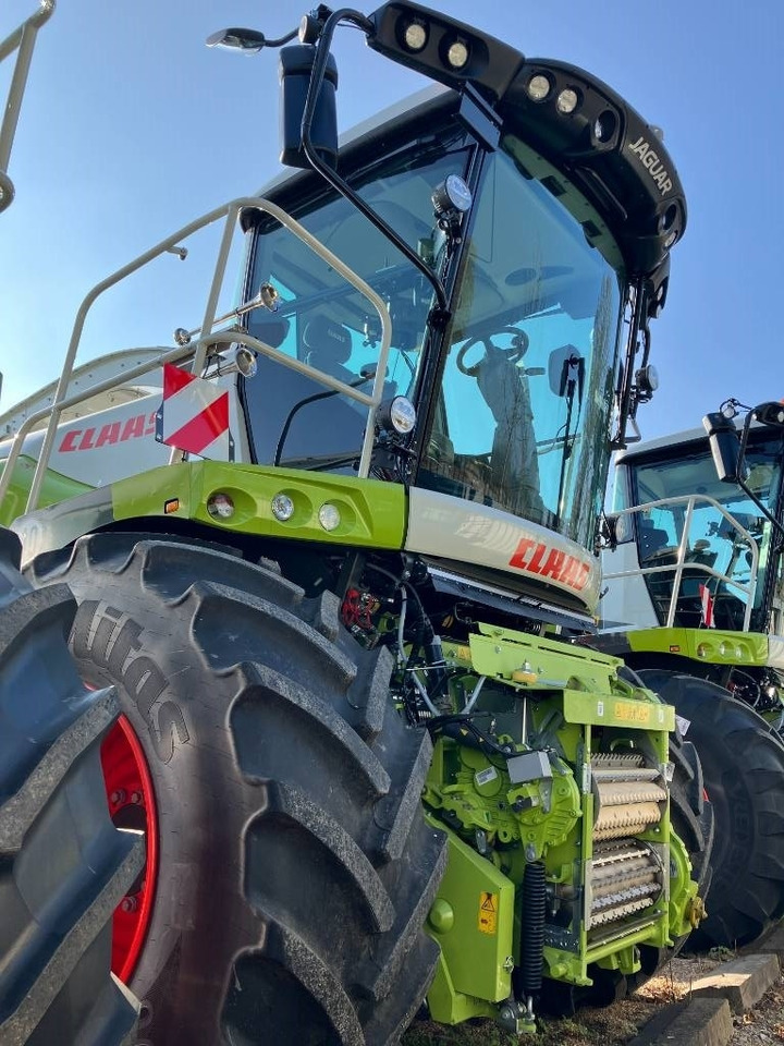 Claas Jaguar 950 - Кормозбиральний комбайн: фото 1 Claas Jaguar 950 - Кормозбиральний комбайн: фото 1