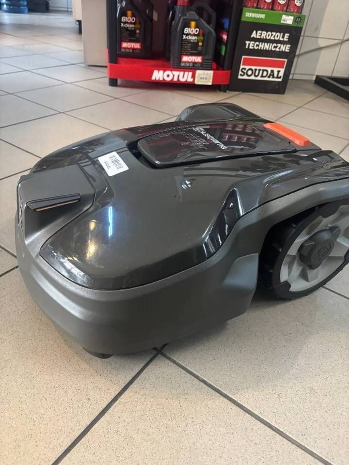 Husqvarna Automower 310 - Газонокосарка: фото 1 Husqvarna Automower 310 - Газонокосарка: фото 1
