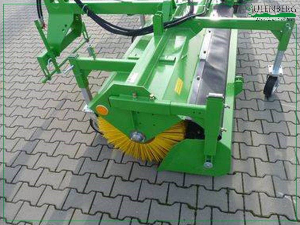 Pom Agustów T801/1 - Щітка дорожня в категорії Комунальна/ Спеціальна техніка: фото 3 Pom Agustów T801/1 - Щітка дорожня в категорії Комунальна/ Спеціальна техніка: фото 3