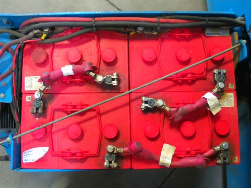 Genie GS2646  - Ножичний підйомник: фото 4 Genie GS2646  - Ножичний підйомник: фото 4