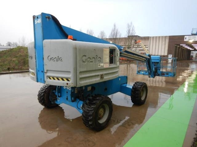 Genie S45  - Телескопічний підйомник: фото 4 Genie S45  - Телескопічний підйомник: фото 4