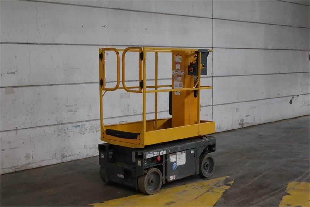 Haulotte STAR 6 - Вертикальний щогловий підйомник: фото 3 Haulotte STAR 6 - Вертикальний щогловий підйомник: фото 3