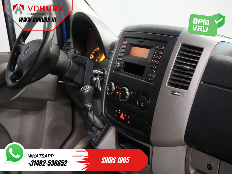 Mercedes-Benz Sprinter 213 2.2 CDI Aut. L2H2 9 Persoons EXPORT Incl. BTW&BPM €13.915,- Airco/ PDC/ Sidebars/ Rearbar - Мікроавтобус, Пасажирський фургон: фото 3 Mercedes-Benz Sprinter 213 2.2 CDI Aut. L2H2 9 Persoons EXPORT Incl. BTW&BPM €13.915,- Airco/ PDC/ Sidebars/ Rearbar - Мікроавтобус, Пасажирський фургон: фото 3