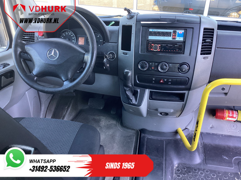Mercedes-Benz Sprinter 313 2.2 CDI Aut. L2H2 €10.648,- Incl. BTW BPM VRIJ! EXPORT ONLY Rolstoelvervoer/ Combi/ 9 Persoons/ Kombi/ 9P/ Airco/ Rolstoelli - Мікроавтобус, Пасажирський фургон: фото 3 Mercedes-Benz Sprinter 313 2.2 CDI Aut. L2H2 €10.648,- Incl. BTW BPM VRIJ! EXPORT ONLY Rolstoelvervoer/ Combi/ 9 Persoons/ Kombi/ 9P/ Airco/ Rolstoelli - Мікроавтобус, Пасажирський фургон: фото 3