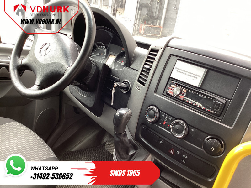 Mercedes-Benz Sprinter 313 2.2 CDI Aut. L2H2 €11.132 Incl. BTW BPM VRIJ! EXPORT ONLY Combi/ 9 Persoons/ Kombi/ 9P/ Airco/ Rolstoellift - Мікроавтобус, Пасажирський фургон: фото 3 Mercedes-Benz Sprinter 313 2.2 CDI Aut. L2H2 €11.132 Incl. BTW BPM VRIJ! EXPORT ONLY Combi/ 9 Persoons/ Kombi/ 9P/ Airco/ Rolstoellift - Мікроавтобус, Пасажирський фургон: фото 3