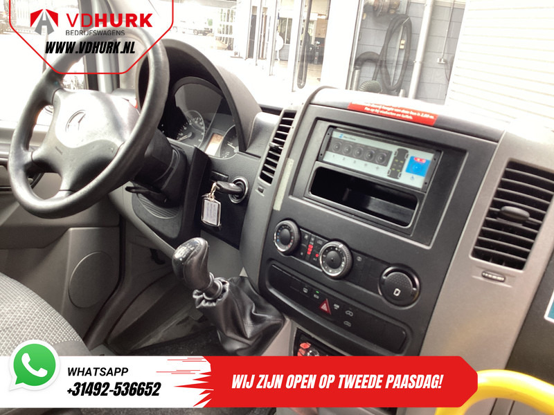 Mercedes-Benz Sprinter 313 2.2 CDI L2H2 €9922 Incl. BTW BPM VRIJ! EXPORT Combi/ 9 Persoons/ Kombi/ 9P/ Airco/ Rolstoellift - Мікроавтобус, Пасажирський фургон: фото 3 Mercedes-Benz Sprinter 313 2.2 CDI L2H2 €9922 Incl. BTW BPM VRIJ! EXPORT Combi/ 9 Persoons/ Kombi/ 9P/ Airco/ Rolstoellift - Мікроавтобус, Пасажирський фургон: фото 3