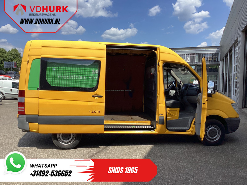 Mercedes-Benz Sprinter 316 2.2 CDI Aut. L2H2 EXPORT ONLY 3,5T Trekgewicht / Airco/ Cruise/ Trekhaak - Суцільнометалевий фургон: фото 5 Mercedes-Benz Sprinter 316 2.2 CDI Aut. L2H2 EXPORT ONLY 3,5T Trekgewicht / Airco/ Cruise/ Trekhaak - Суцільнометалевий фургон: фото 5