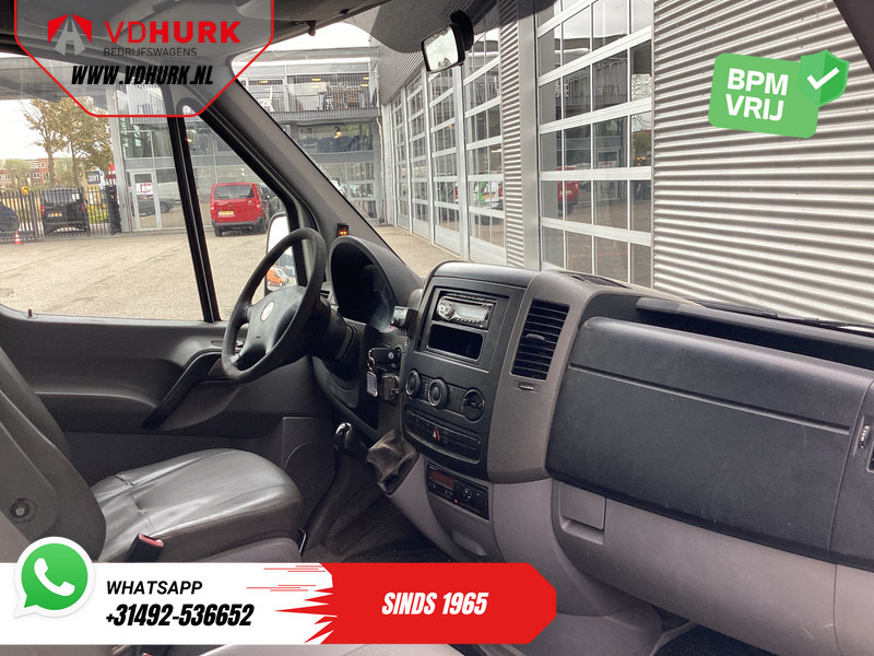 Volkswagen Crafter 50 2.5 TDI Aut. L2H2 DC Dubbel Cabine EXPORT 5 cil/ 3.5t Trekverm./ Airco/ 6 Pers./ 270Gr.Deuren/ Trekhaak - Суцільнометалевий фургон, Вантажопасажирський фургон: фото 3 Volkswagen Crafter 50 2.5 TDI Aut. L2H2 DC Dubbel Cabine EXPORT 5 cil/ 3.5t Trekverm./ Airco/ 6 Pers./ 270Gr.Deuren/ Trekhaak - Суцільнометалевий фургон, Вантажопасажирський фургон: фото 3