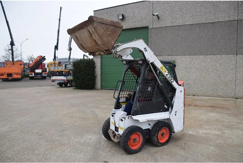 Bobcat S70 - Міні-навантажувач: фото 2 Bobcat S70 - Міні-навантажувач: фото 2