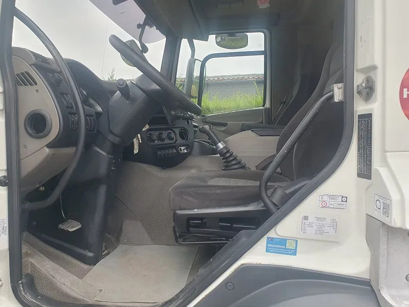DAF CF 75.310 - Вантажівка з маніпулятором: фото 4 DAF CF 75.310 - Вантажівка з маніпулятором: фото 4