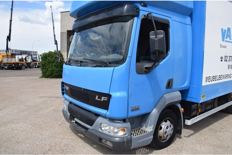 DAF LF 220 LF45 220 - Вантажівка з закритим кузовом: фото 3 DAF LF 220 LF45 220 - Вантажівка з закритим кузовом: фото 3