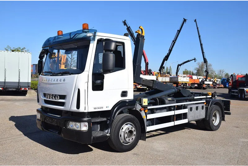 Iveco Iveco Eurocargo 160E25 - Гаковий мультиліфт вантажівка: фото 1 Iveco Iveco Eurocargo 160E25 - Гаковий мультиліфт вантажівка: фото 1