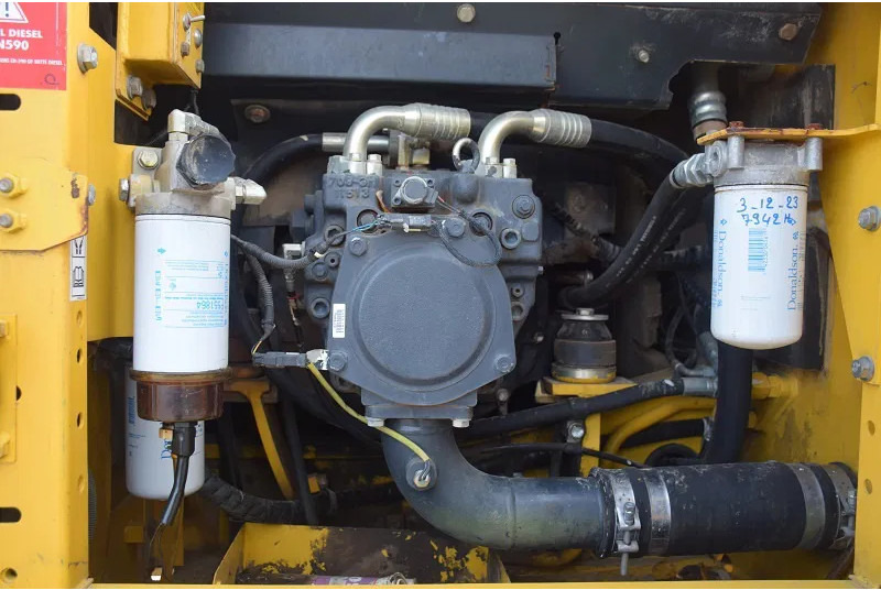 Гусеничний екскаватор Komatsu PC160 LC8: фото 13 Гусеничний екскаватор Komatsu PC160 LC8: фото 13