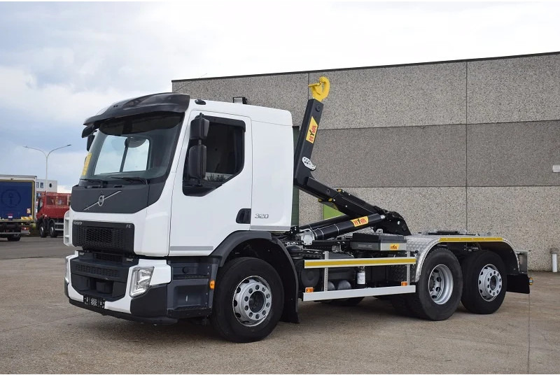 Volvo FE 320 - Гаковий мультиліфт вантажівка: фото 1 Volvo FE 320 - Гаковий мультиліфт вантажівка: фото 1