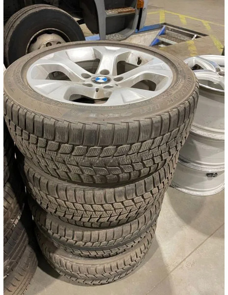 BMW *BMW velgen met Brigdestone banden *225/50 R17 - Шини і диски в категорії Легкові автомобілі: фото 1 BMW *BMW velgen met Brigdestone banden *225/50 R17 - Шини і диски в категорії Легкові автомобілі: фото 1