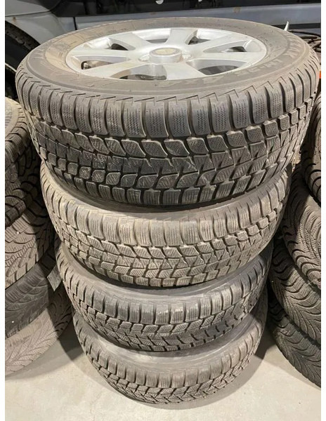 Bridgestone *Mercedes velgen 17 inch met Bridgestone banden*235/60 R17 - Шини і диски в категорії Легкові автомобілі: фото 1 Bridgestone *Mercedes velgen 17 inch met Bridgestone banden*235/60 R17 - Шини і диски в категорії Легкові автомобілі: фото 1