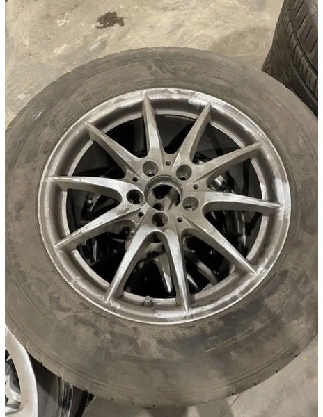 Continental Continental banden met velgen 235/65 R17 - Шини і диски в категорії Легкові автомобілі: фото 2 Continental Continental banden met velgen 235/65 R17 - Шини і диски в категорії Легкові автомобілі: фото 2