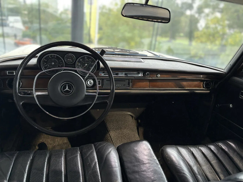 Mercedes-Benz 280SE *OldTimer*Automaat*LerenZetels*Schuifdak* - Легковий автомобіль: фото 3 Mercedes-Benz 280SE *OldTimer*Automaat*LerenZetels*Schuifdak* - Легковий автомобіль: фото 3