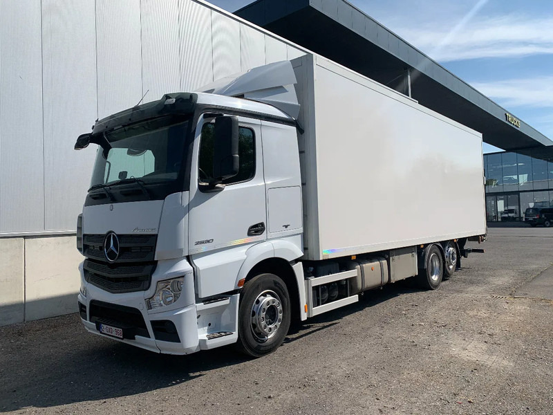 Mercedes-Benz Actros 2531 2530*Cruise control*SlaapCabine* - Вантажівка з закритим кузовом: фото 1 Mercedes-Benz Actros 2531 2530*Cruise control*SlaapCabine* - Вантажівка з закритим кузовом: фото 1